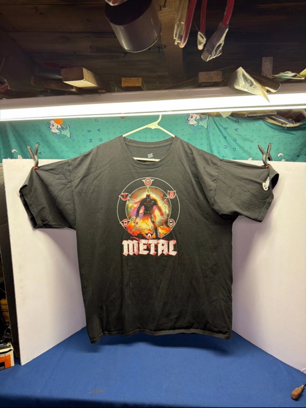DC Batman Dark Nights Metal Tour 2017 T-Shirt. SDCC Exclusive Graphitti 2XL.